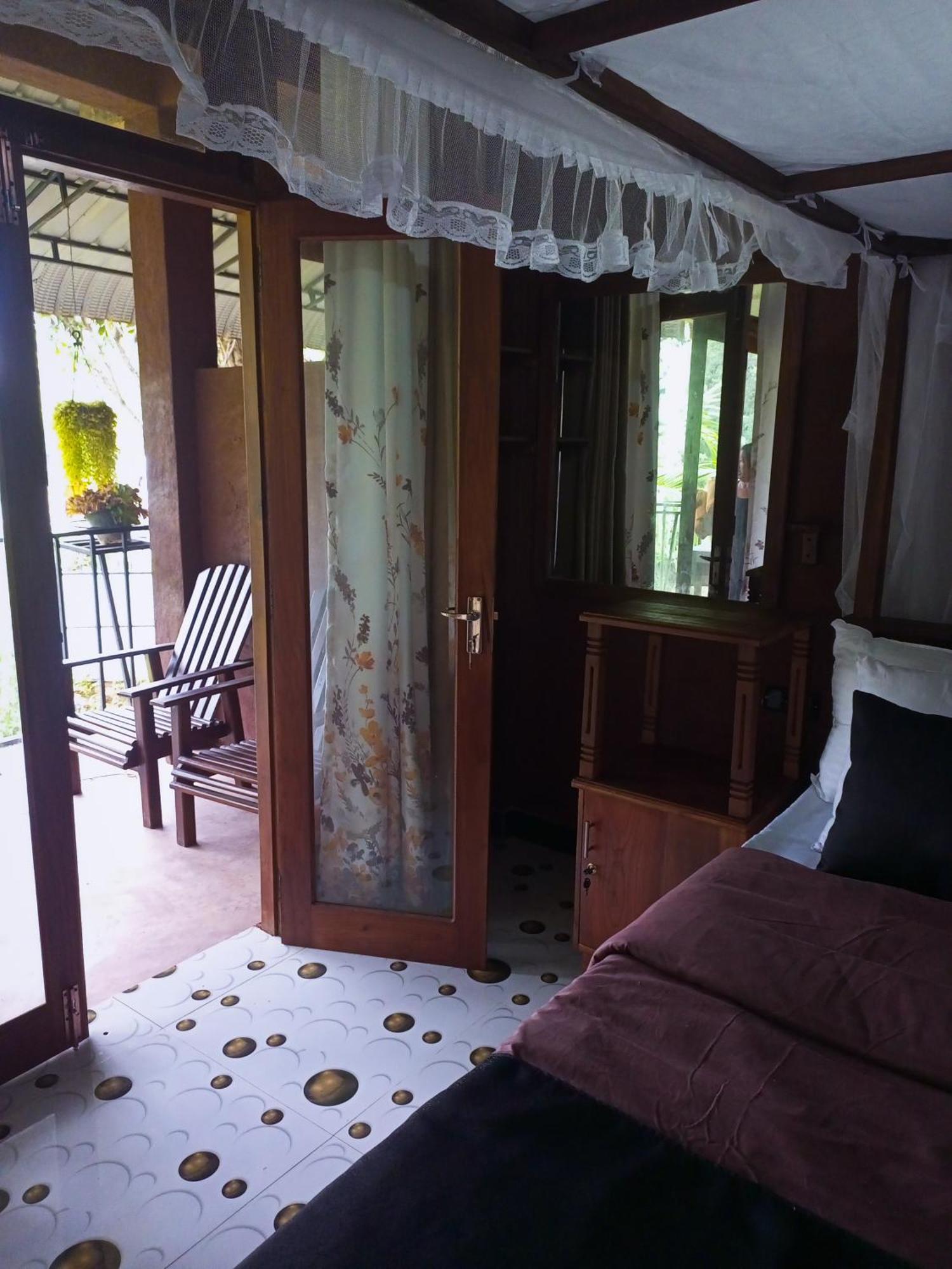 Bed and Breakfast Creek Downhills à Ella Extérieur photo